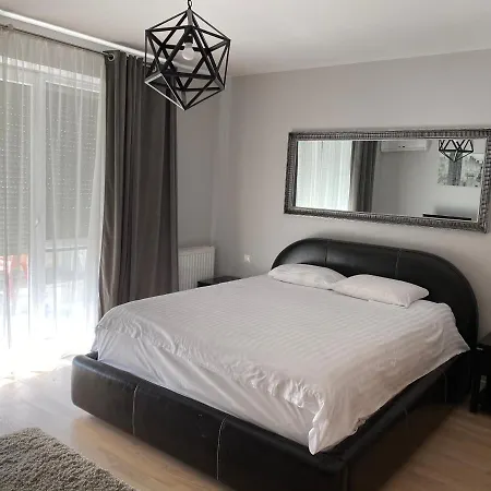 Penthouse Retreat * בראשוב
